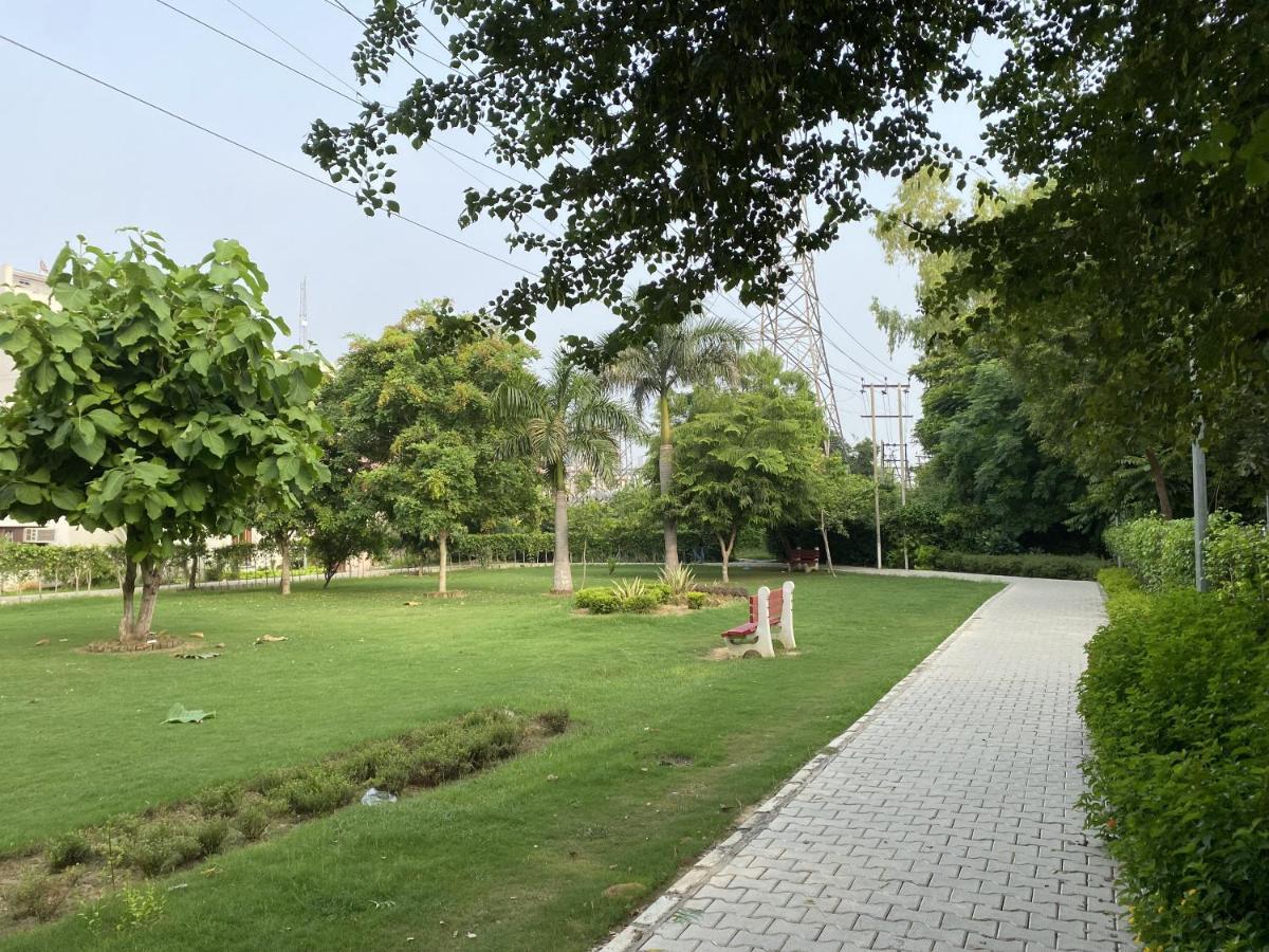 Homestays Ludhiana Buitenkant foto